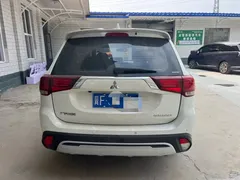 2021 Mitsubishi Outlander 2.4L, белый — фото 7