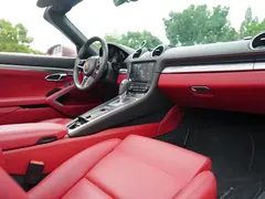 2022 Porsche 718 Boxster 2.0T — фото 9
