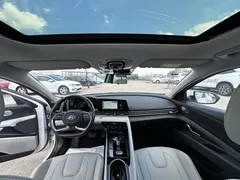 2021 Hyundai Elantra 1.5L CVT LUX, белый — фото 14