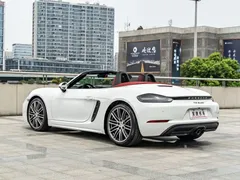2022 Porsche 718 Boxster 2.0T, белый — фото 14