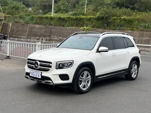 2023 Mercedes-Benz GLB 200 Fashion