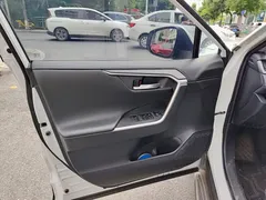 2022 Toyota RAV4 2.0L CVT, белый — фото 6