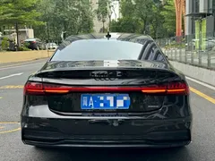 2023 Audi A7L 45 TFSI quattro S-line, чёрный — фото 3