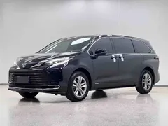 2023 Toyota Sienna 2.5L Hybrid Comfort, чёрный — фото 1