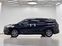 2023 Toyota Sienna 2.5L Hybrid Comfort, чёрный — фото 8