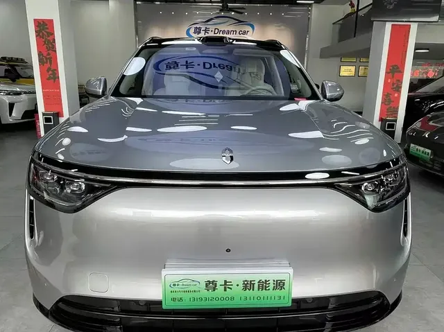 2025 Aito M8 EREV Max+ 53.4kWh 6-seat 192-line LiDAR