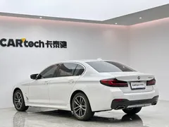2021 BMW 5 Series 525Li M Sport Package, белый — фото 3