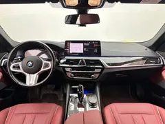 2021 BMW 5 Series 525Li M Sport Package, белый — фото 10