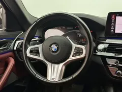 2021 BMW 5 Series 525Li M Sport Package, белый — фото 12