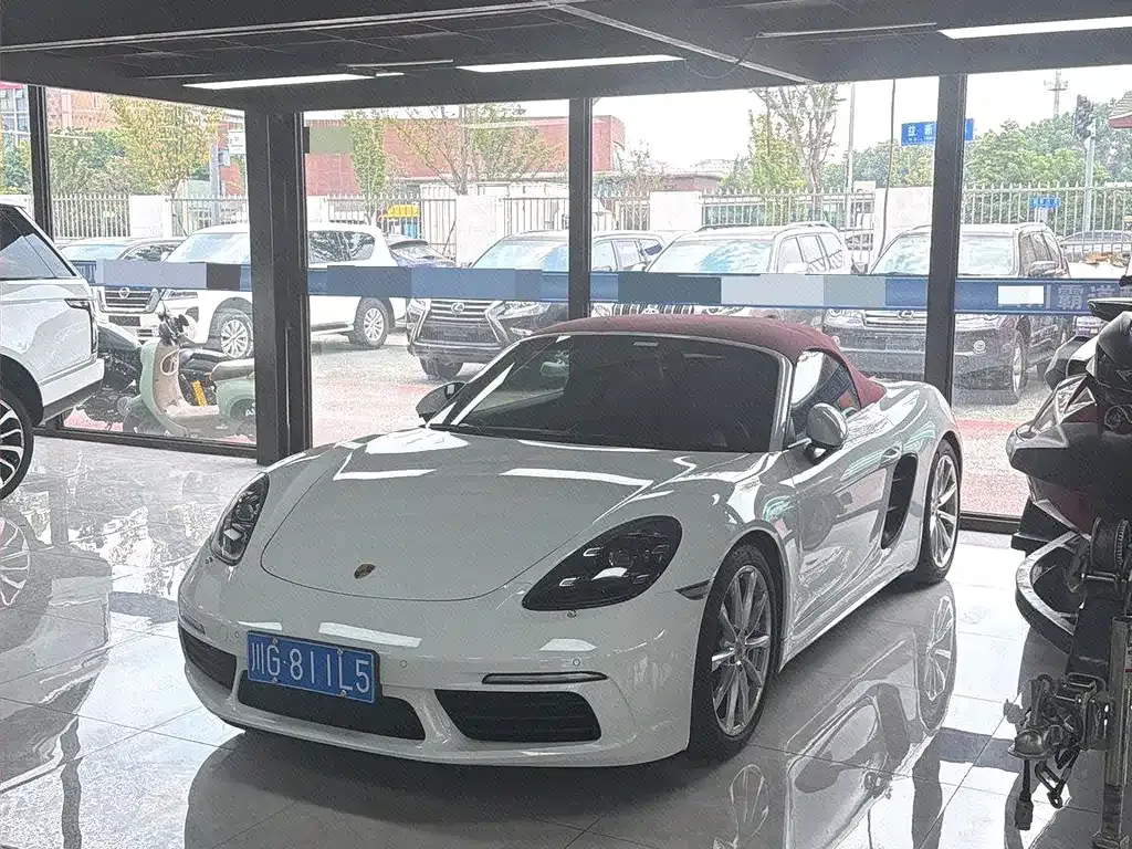 2022 Porsche 718 Boxster 2.0T