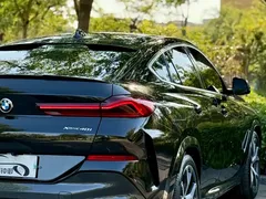 2022 BMW X6 Premium M Sport Package, чёрный — фото 8