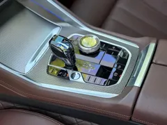 2022 BMW X6 Premium M Sport Package, чёрный — фото 17