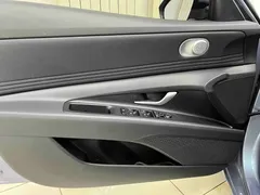 2023 Hyundai Elantra 1.5L CVT LUX, синий — фото 8