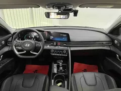 2023 Hyundai Elantra 1.5L CVT LUX, синий — фото 16