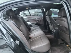 2023 BMW 5 Series 530Li M, синий — фото 11