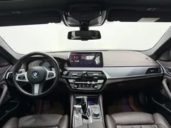 2022 BMW 5 Series 530Li Premium M Sport Package, чёрный — фото 4