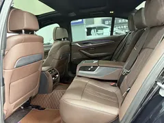 2022 BMW 5 Series 530Li Premium M Sport Package, чёрный — фото 6