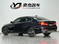 2022 BMW 5 Series 530Li Premium M Sport Package, чёрный — фото 7