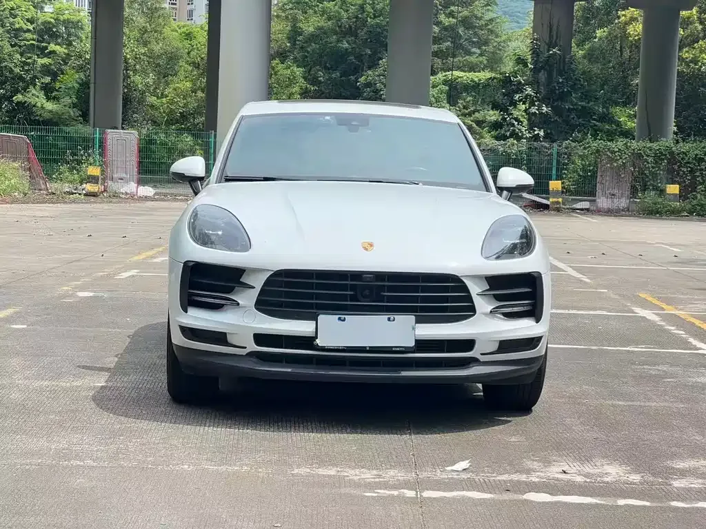 2021 Porsche Macan 2.0T