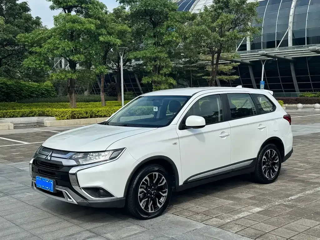 2020 Mitsubishi Outlander 2.0L