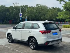 2020 Mitsubishi Outlander 2.0L, белый — фото 4
