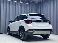 2022 Toyota Yaris L Zhixuan X 1.5L CVT Luxury Plus, белый — фото 6