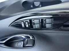 2022 Toyota Yaris L Zhixuan X 1.5L CVT Luxury Plus, белый — фото 19