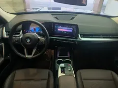 2023 BMW X1 X Design Package, чёрный — фото 8