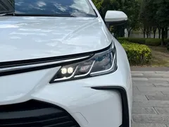 2021 Toyota Corolla 1.2T S-CVT, белый — фото 17