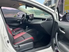 2021 Toyota Corolla 1.2T S-CVT, белый — фото 18