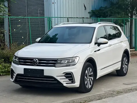 2021 Volkswagen Tiguan L 430PHEV Premium