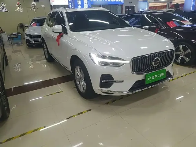 2022 Volvo XC60 4WD Zhiyi Luxury