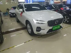 2022 Volvo XC60 B5, белый — фото 3