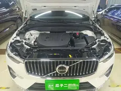 2022 Volvo XC60 B5, белый — фото 19