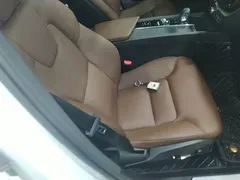 2022 Volvo XC60 B5, белый — фото 24