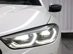 2019 BMW 8 Series 840i M, белый — фото 39