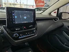 2021 Toyota Corolla TNGA 1.5L CVT GR Sport, белый — фото 9