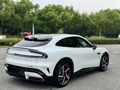 2025 Xiaomi YU7 4WD Max, белый — фото 5