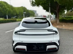 2025 Xiaomi YU7 4WD Max, белый — фото 6