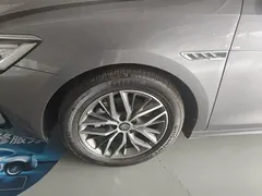 2021 BYD Qin PLUS EV 500km Premium — фото 23