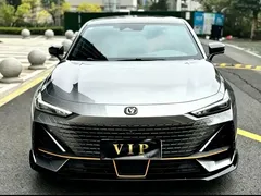 2023 Changan UNI-V 1.5T — фото 2