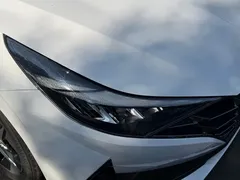 2022 Hyundai Elantra 1.5L CVT LUX, белый — фото 14