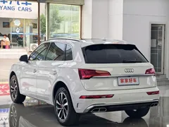 2021 Audi Q5L 40 TFSI Luxury Sport, белый — фото 16