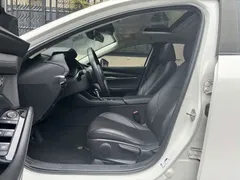 2022 Mazda 3 2.0L AT, белый — фото 5