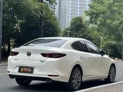 2022 Mazda 3 2.0L AT, белый — фото 20