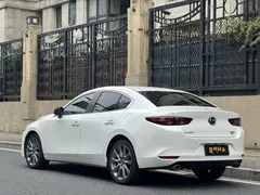 2022 Mazda 3 2.0L AT, белый — фото 22