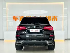 2022 BMW X5 40Li Premium M Sport Package, чёрный — фото 6