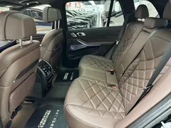 2022 BMW X5 40Li Premium M Sport Package, чёрный — фото 10