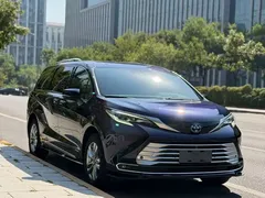 2021 Toyota Sienna 2.5L, синий — фото 2