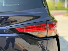 2021 Toyota Sienna 2.5L, синий — фото 7